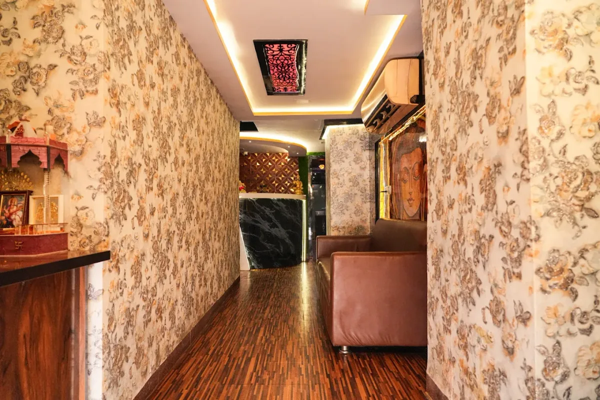 Alora Spa Vile Parle image