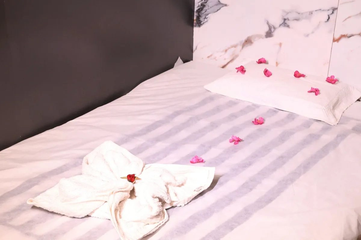 Amron Spa image