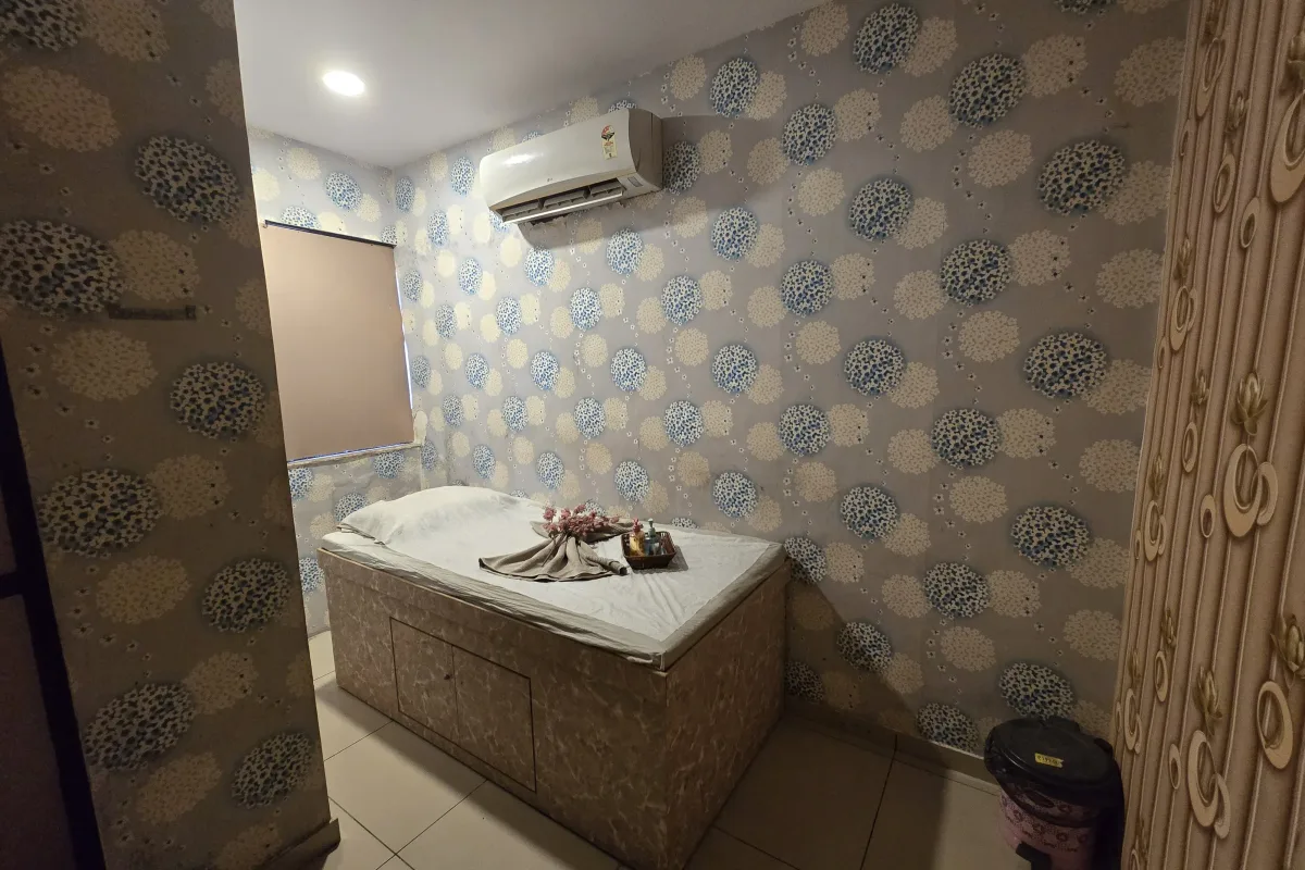 Elam Thai Spa image