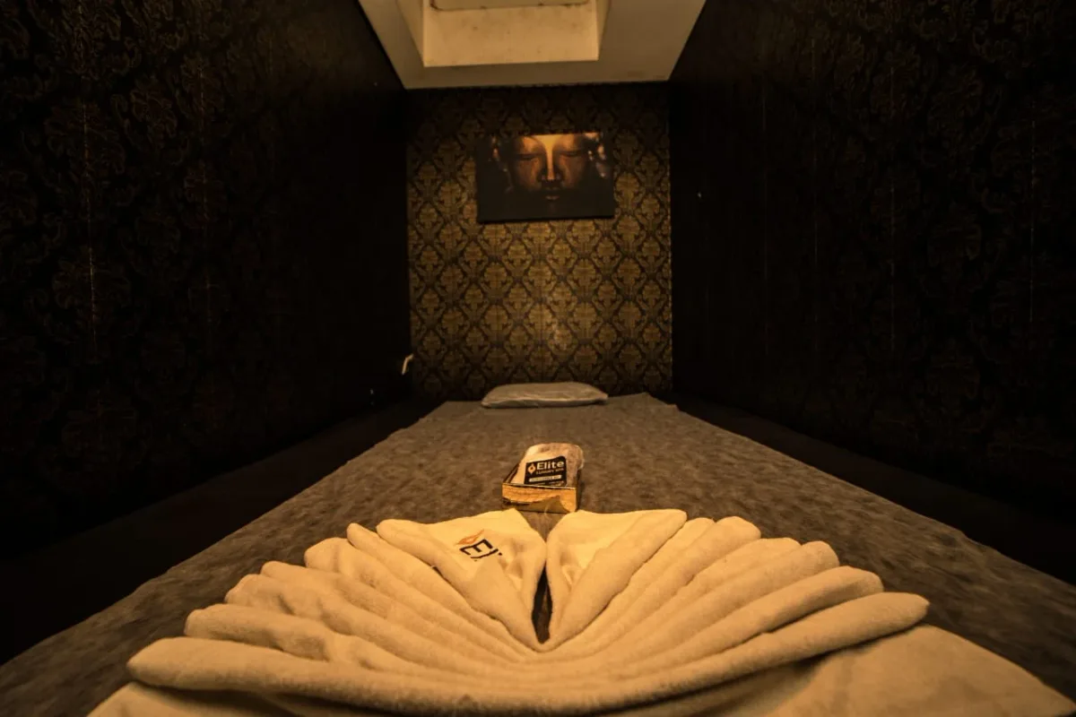 Elite Luxury Spa Kandivali West image