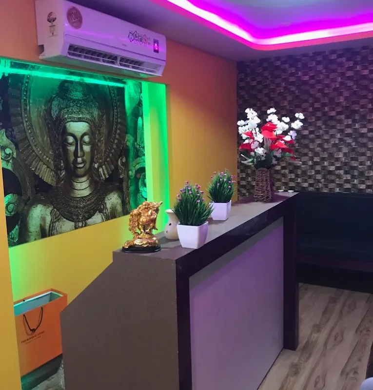 Hill Spa Charni Road image