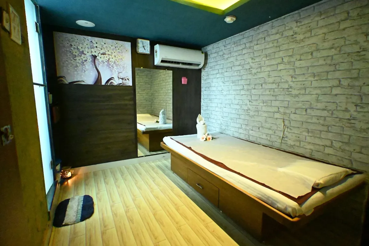 Iconic Thai Spa Ghatkopar  image