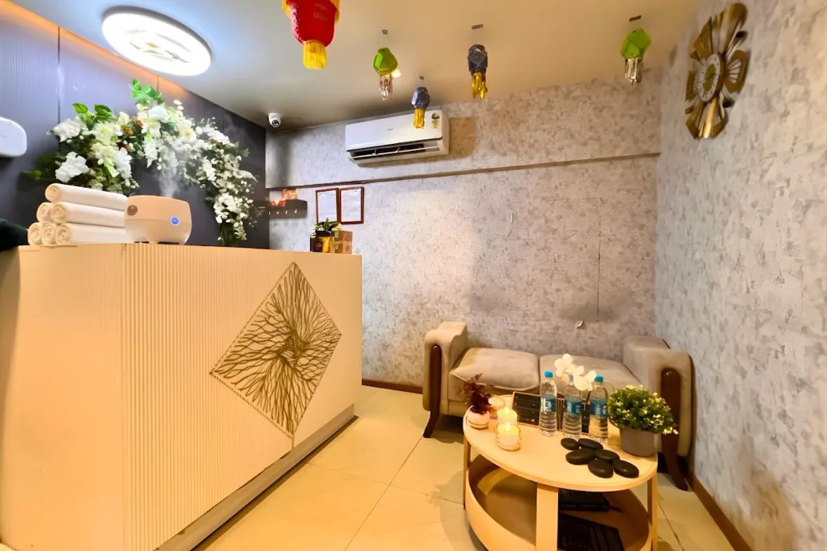 Loft Thai Spa image