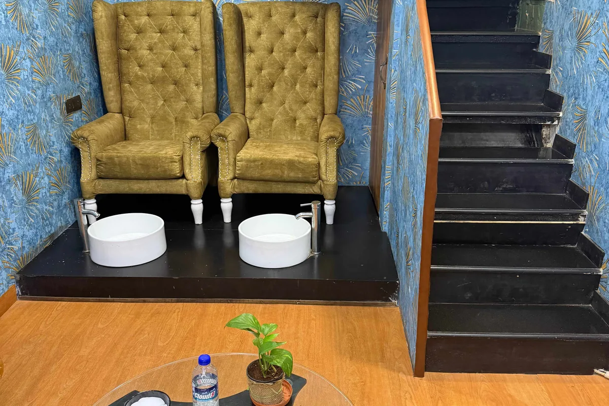 Mayrahkee Spa image