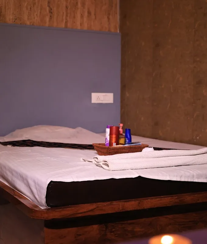 Midas Luxury Spa Vile Parle image
