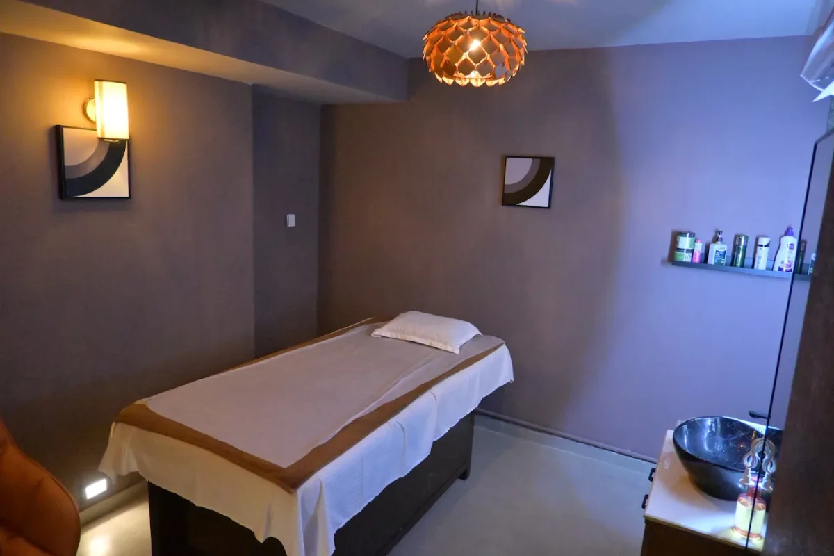 Regal Spa image