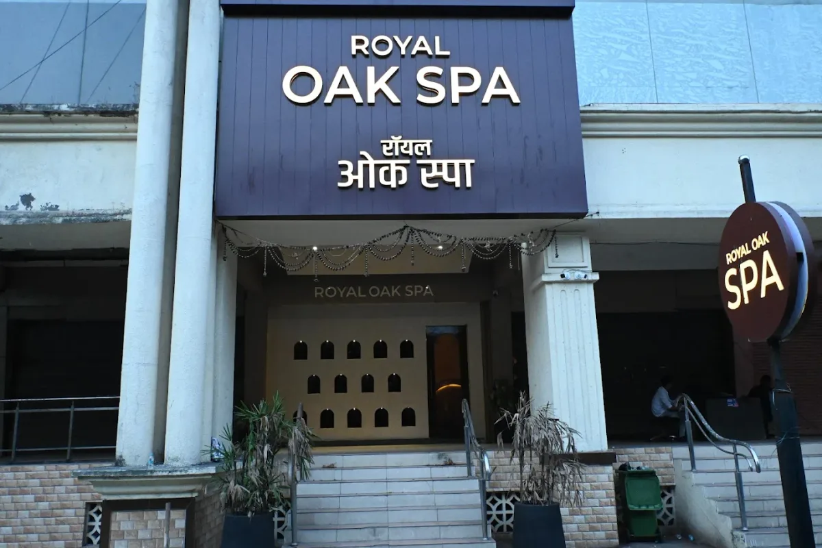 Royal Oak Spa cover