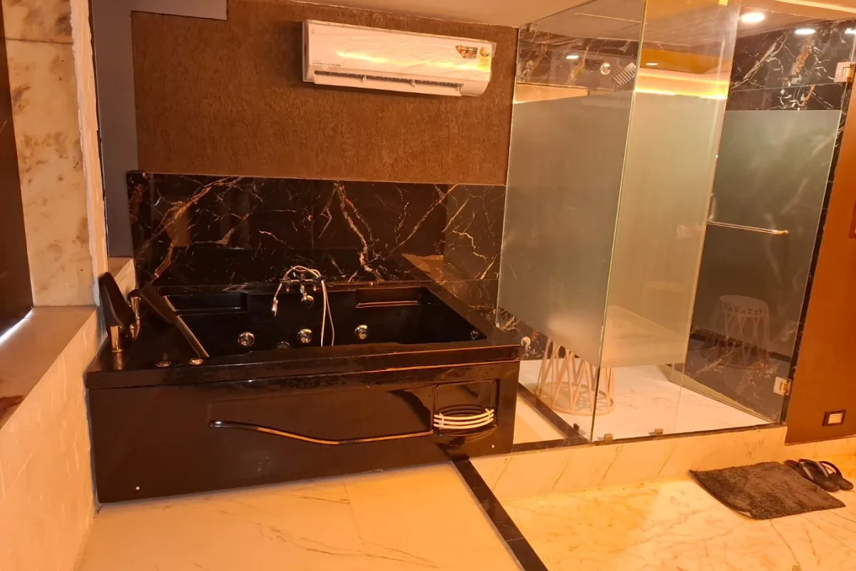 Spa World Colaba image