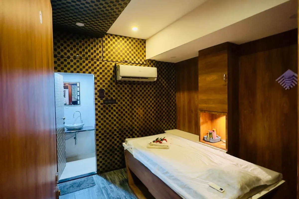 Sutra Spa image