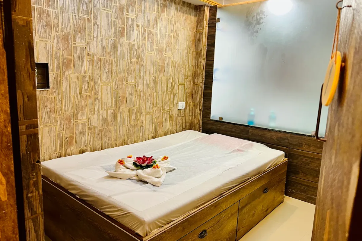 Taj Luxury Spa image