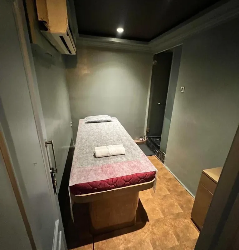Yuan Thai Spa Andheri image
