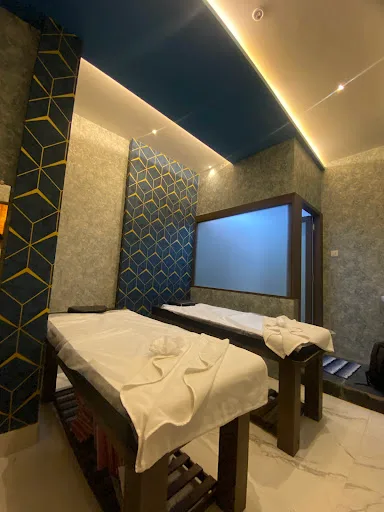 Zen Luxury Spa image